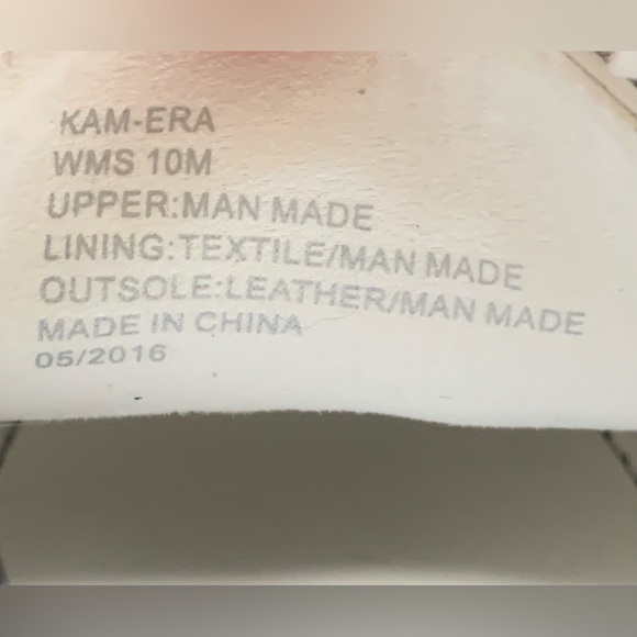 Kenneth Cole Reaction NY Kam All White Low Top Sneakers Shoes Women's Size 10 - Picture 5 of 9